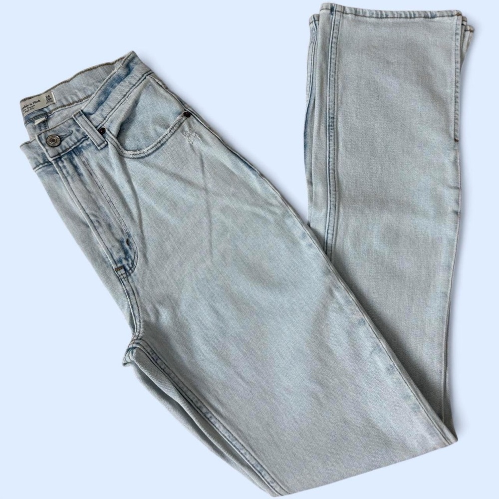 Abercrombie & Fitch the slim straight ultra high rise jeans